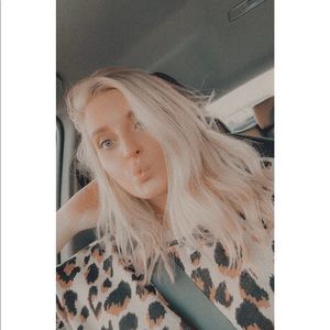 Meet your Posher, Kalie